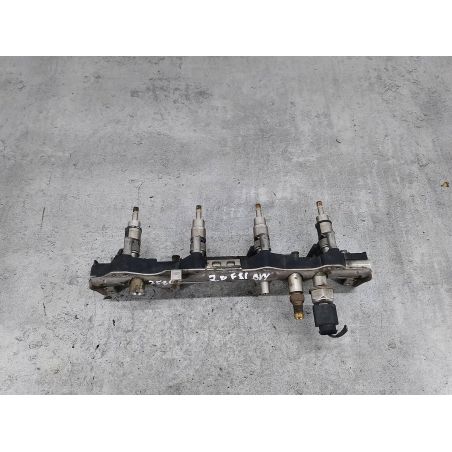 LISTWA WTRYSKOWA VW PASSAT B6 2.0 FSI 150KM 2.0 FSI 2006 06D133317F 06D133340 06F906036 0261500014  LA7W 150 2580 