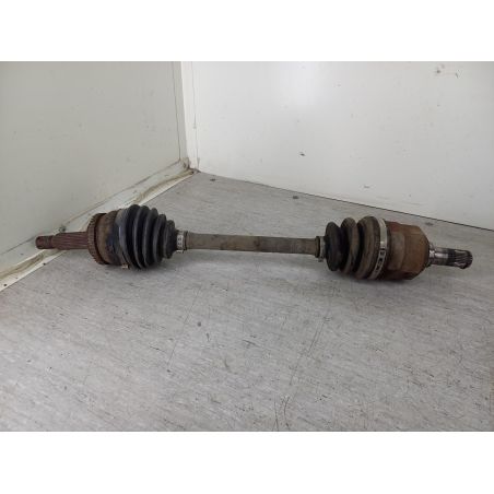 PÓŁOŚ LEWA PRZÓD HYUNDAI I30 I 1.6 CRDI 90KM 1.6 CRDI 2010 BV 90 2206 