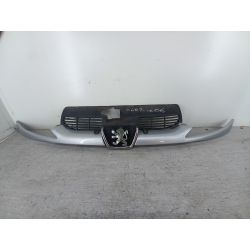 ATRAPA GRILL GRIL PEUGEOT 206 FL 1.1 60KM1.1 i 8V2005EZR602602                                            