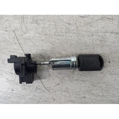 STACYJKA OPEL CORSA C 1.2 ECOTEC 75KM 1.2 16V 2000 STACYJKA Z147 75 2619 