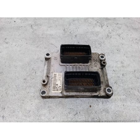 KOMPUTER, STEROWNIK OPEL VECTRA C 3.2 V6 211KM 3.2 V6 2002 55351519 0261208049  BOSCH Z20R 211 2610 