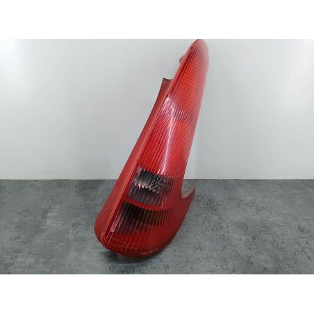 LAMPA TYLNA PRAWA PEUGEOT 206 SW 2.0 i 16V 136KM 2.0 i 16V 2004 ETS 136 2648 