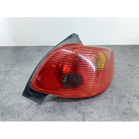 LAMPA TYLNA PRAWA PEUGEOT 206 FL 1.4 i 75KM 1.4 i 8V 2005 EXL 75 2646 