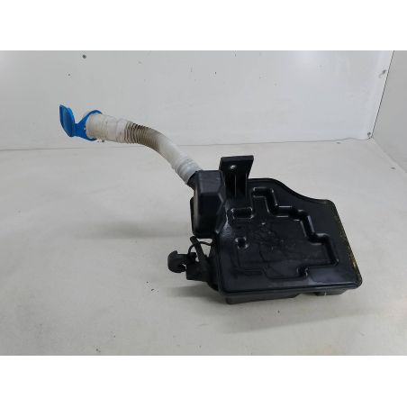 ZBIORNIK SPRYSKIWACZY VW POLO V 1.2 TSI 105KM 1.2 TSI 2011 6R0955453E 6R0955453D LD7R 105 2583 