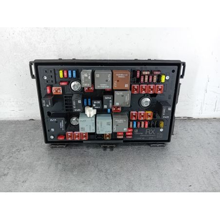 SKRZYNKA BEZPIECZNIKÓW ZEWNĘTRZNA OPEL ASTRA J 1.7 CDTI 125KM 1.7 CDTI 2011 13343766 Z176 125 2506 