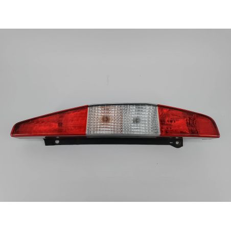 LAMPA TYLNA PRAWA FIAT DOBLO I 1.9 JTD 1.9 JTD 2002 040600999000 249 101 2479 