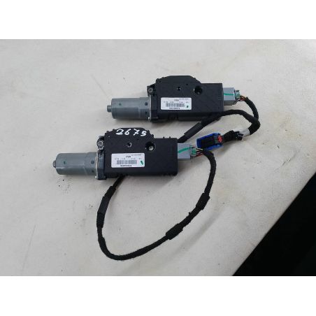 SILNICZEK SZYBERDACHU ALFA ROMEO GIULIA II 2.0 TBI 280KM 2.0 TBI 2017 WR17-005-AA 1731171D  092 280 2675 