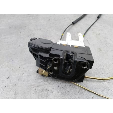 ZAMEK DRZWI PRAWY PRZÓD HYUNDAI SANTA FE I 2.0 CRDI 2.0 CRDI 2003 LL 113 2666 