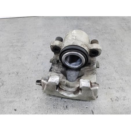 ZACISK HAMULCOWY PRAWY PRZÓD VW BORA 1.9 TDI 110KM 1.9 TDI 2001 23TA0010 LC9Z 110 2796 