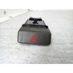 WŁĄCZNIK ŚWIATEŁ AWARYJNYCH VOLVO V40 I 1.8 16V 122KM 1.8 16V200330623426346-121222833                                            