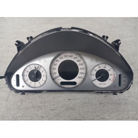 LICZNIK MERCEDES-BENZ KLASA E W211 1.8 KOMPRESOR 1.8 16V E200 2004 A2115409511  110080284/013 C197 163 2920 