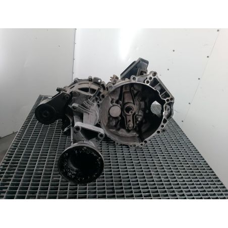 SKRZYNIA BIEGÓW MANUALNA 5 VW TRANSPORTER T4 2.4 D 78KM 2.4 D 1993 CCY 78 2932 