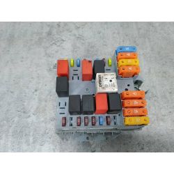 SKRZYNKA BEZPIECZNIKÓW FIAT CROMA II 1.9 JTD2009518041194221502985                                            