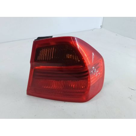 LAMPA TYLNA PRAWA BMW E90 2.0 2.0 16V 318i 2006 6937458 475 129 2951 