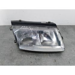 LAMPA PRZÓD PRAWA VW PASSAT B5 1.8 T 150KM1.8 T 20V2000MVW123-C1R1LB7Z1502916                                            