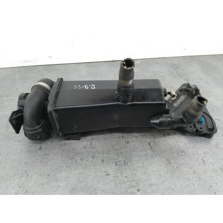 ZBIORNICZEK WYRÓWNAWCZY BMW E46 LIFT 2.0 16V 318i 2002 475/9 143 2911 