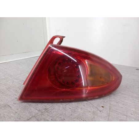 LAMPA TYLNA PRAWA SEAT LEON II 2.0 FSI 150KM 2.0 FSI 2006 982052-00  982054-00 HELLA LC9Z 150 3027 