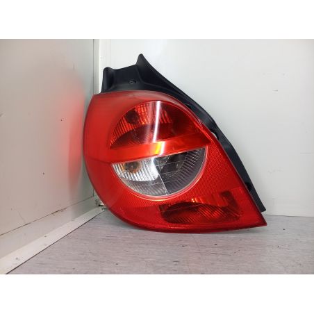 LAMPA TYLNA LEWA RENAULT CLIO III 1.6 16V 88KM 1.6 16V 2006 89035079 TEB66 88 2937 
