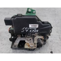 ZAMEK DRZWI LEWY PRZÓD VW PASSAT B5 FL 1.9 TDI 130KM1.9 TDI20043B1837015QLD5Q1303067                                            