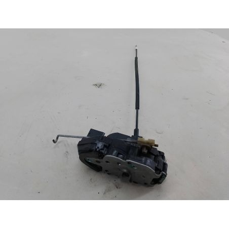 ZAMEK DRZWI PRAWY PRZÓD OPEL INSIGNIA A 2.0 CDTI 130KM 2.0 CDTI 2009 13503802 Z176 131 3207 