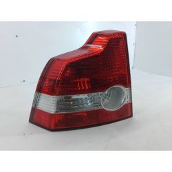 LAMPA TYLNA LEWA VOLVO S40 II 2.4 140KM2.42004464-461403295                                            
