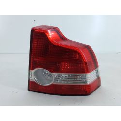 LAMPA TYLNA PRAWA VOLVO S40 II 2.4 140KM2.4200430678740464-461403295                                            