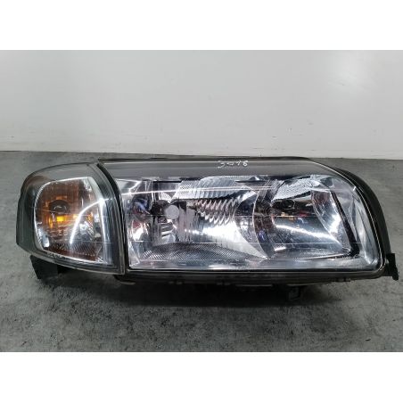 LAMPA PRZÓD PRAWA VOLVO S80 I 2.4 TDI 163KM 2.4 TDI 2003 8693538  89007820 20-5753  VALEO 426-26 163 3018 