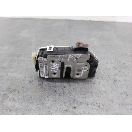 ZAMEK DRZWI PRAWY PRZÓD JEEP PATRIOT 2.4 16V 2007 P04589416AE PX8 170 3031 