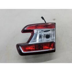LAMPA TYLNA PRAWA W KLAPE RENAULT MEGANE III 1.4 TCE 131KM1.4 16V TCE2010265500027R TED691313136                                            