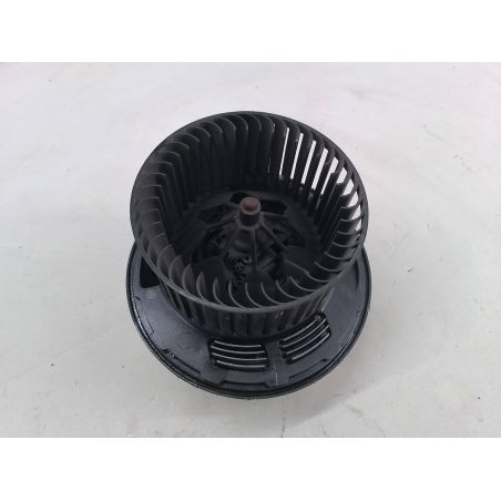 WENTYLATOR NAWIEWU, DMUCHAWA BMW E90 2.0 2.0 16V 318i 2006 985464F VALEO 475 129 2951 