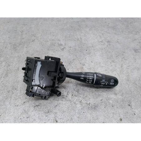 PRZEŁĄCZNIK MANETKA WYCIERACZEK SUZUKI GRAND VITARA II 1.9 DDIS 129KM 1.9 DDIS 2006 ZJ3 129 2835 