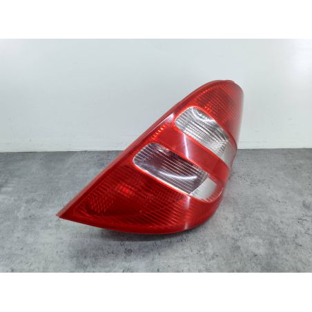 LAMPA TYLNA PRAWA MERCEDES-BENZ KLASA A W169 2.0 CDI 2007 A1698200464R 
