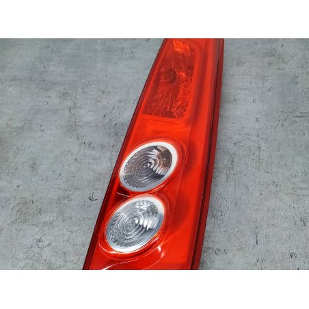 LAMPA TYLNA PRAWA FORD FIESTA MK6 1.3 1.3 8V 2005 6S61-13404-B W3 70 2797 