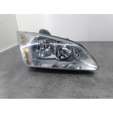 LAMPA PRZÓD PRAWA FORD FOCUS II 1.4 80KM 1.4 16V 2005 VP4M5X-13K060-AA   4M51-13K060-AA Z3 80 
