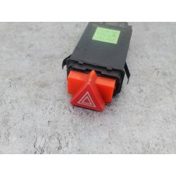 WŁĄCZNIK ŚWIATEŁ AWARYJNYCH AUDI A3 8L 1.9 TDI 90KM1.9 TDI2001LY9B902790                                            