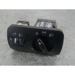 WŁĄCZNIK ŚWIATEŁ AUDI A3 8L 1.9 TDI 90KM1.9 TDI20018L1941531HLY9B902790                                            