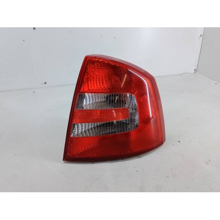 LAMPA TYLNA PRAWA SKODA OCTAVIA II 2.0 FSI 150KM 2.0 FSI 2005 1Z5945096A 1Z5945112A  VP4SHX-13404-A LF9R 150 2832 