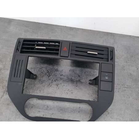 RAMKA PANELU KLIMATYZACJI FORD C-MAX I 2.0 TDCI 2.0 TDCI 2007 3M511852200W F3 136 2528 