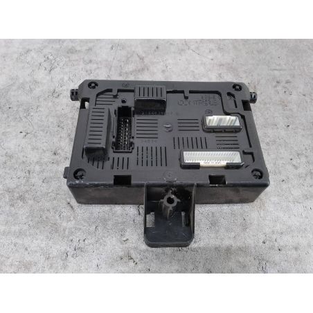 MODUŁ BCM RENAULT CLIO III 1.2 16V 75KM 1.2 16V 2008 8200652284-B TEHNK 75 3262 