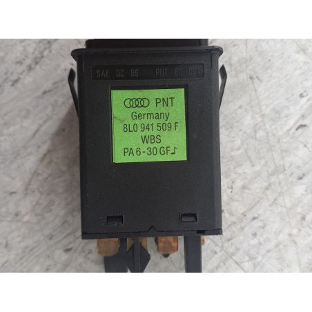 WŁĄCZNIK ŚWIATEŁ AWARYJNYCH AUDI A3 8L 1.6 8V 101KM 1.6 8V 1998 8L0941509F LZ9U 101 3316 