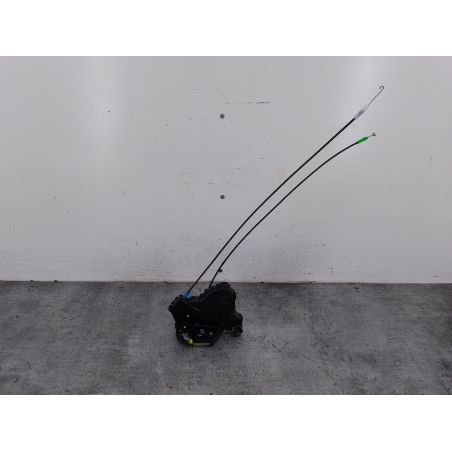 ZAMEK DRZWI LEWY PRZÓD TOYOTA AVENSIS II T25 2.0 VVT-I 147KM 2.0 VVT-I 2006 1C0 147 3180 