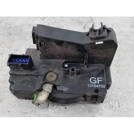 ZAMEK DRZWI PRAWY PRZÓD OPEL MERIVA A 1.6 16V 105KM 1.6 16V 2006 13154792GF Z157 105 3301 