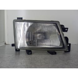 LAMPA PRZÓD PRAWA SUBARU FORESTER I 2.0 16V19981551R8G21223252                                            