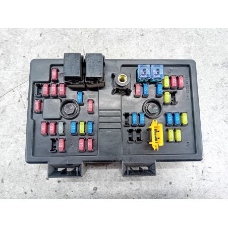 SKRZYNKA BEZPIECZNIKÓW CHEVROLET CAPTIVA 2.4 2.4 16V 2008 96821082 19U 136 3431 