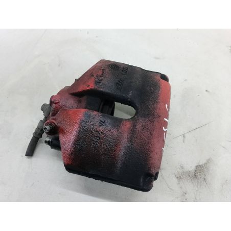 ZACISK HAMULCOWY PRAWY PRZÓD VW BEETLE 2.0 TSI 200KM  2.0 TSI 2011 LD7X 200 3493 