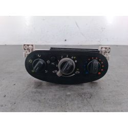 PANEL NAWIEWU DACIA SANDERO I 1.6 MPI2008N106278B T1001639UTEKNA873222                                            