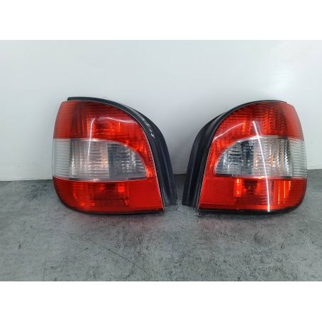 LAMPY TYŁ KOMPLET RENAULT SCENIC I LIFT 1.9 DCI 2003 23410802 OV369 102 3515 