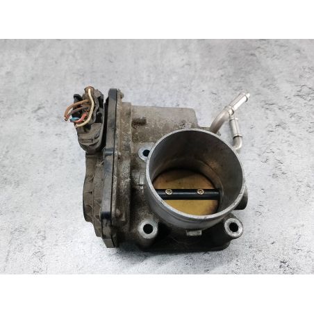 PRZEPUSTNICA TOYOTA AVENSIS II T25