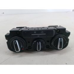 PANEL NAWIEWU VW BEETLE 2.0 TSI 200KM 2.0 TSI20115C1819045LD7X2003493                                            