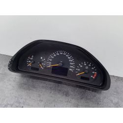 LICZNIK MERCEDES-BENZ KLASA E W210 2.0 16V KOMPRESOR 163KM2.0 16V E2002000A2105401611      7441633544                                            